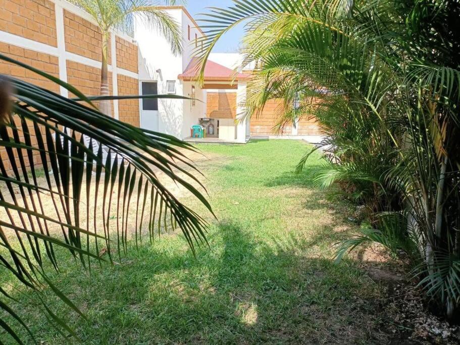 Increible Casa En Renta En Cocoyoc Morelos Exterior photo